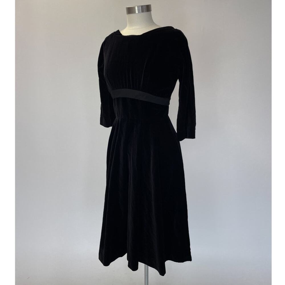 Vintage 60's Black Velvet Long Sleeve Dress / Sz S / Cocktail Retro Mod Formal